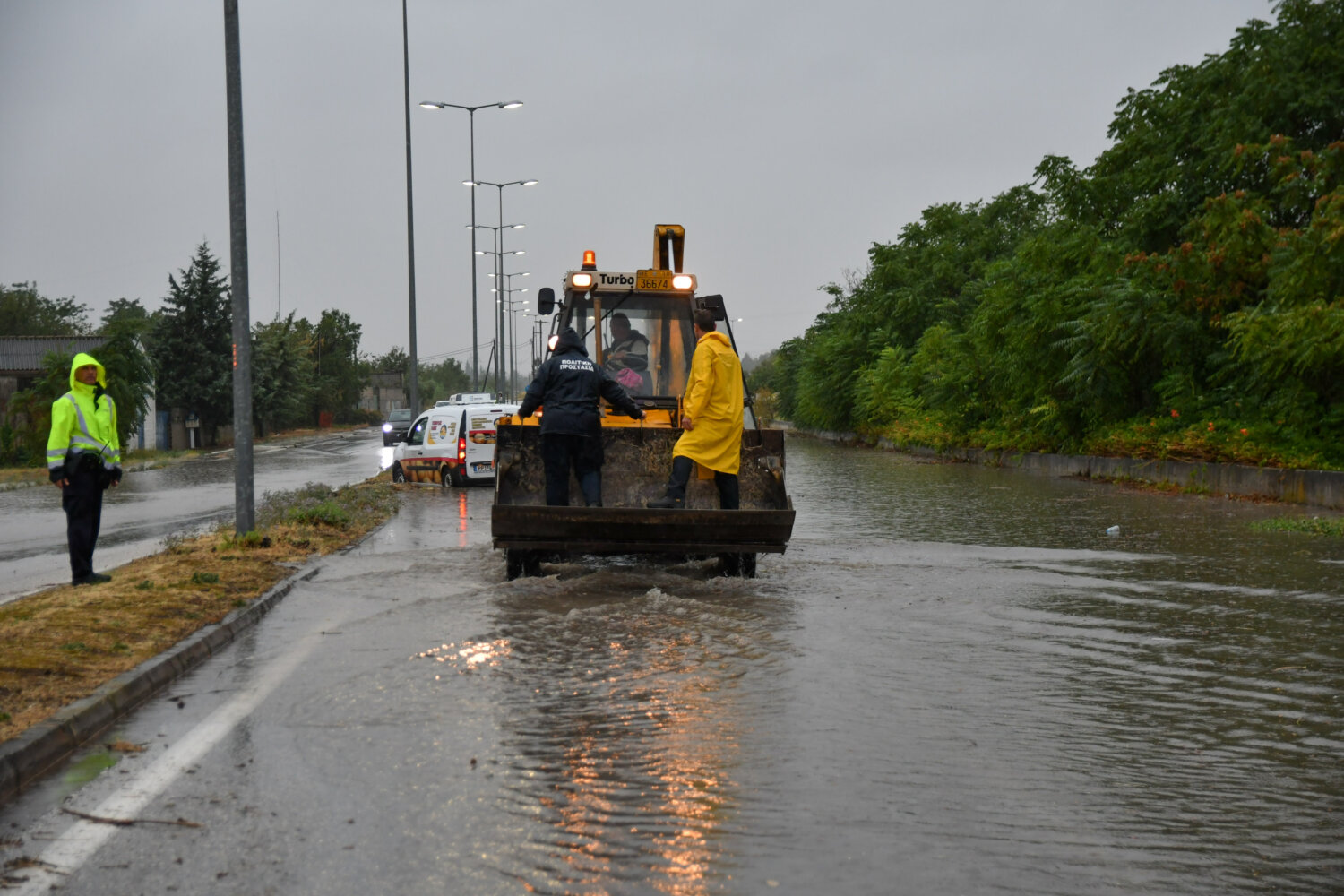 Κακοκαιρία «Daniel»: Εικόνες καταστροφής σε Μαγνησία και Σποράδες-12