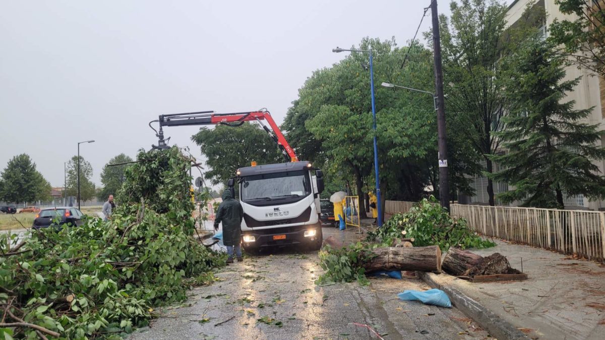 Κακοκαιρία «Daniel»: Εικόνες καταστροφής σε Μαγνησία και Σποράδες-14