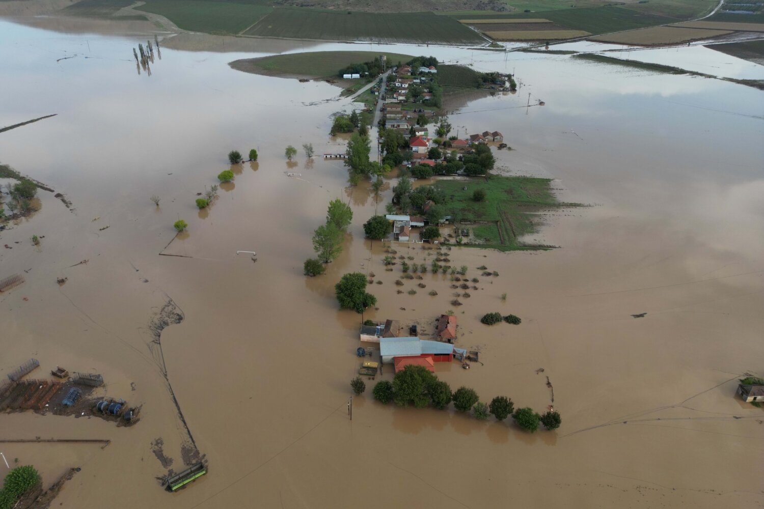 Κακοκαιρία Elias: Θεσσαλία, Εύβοια και Φθιώτιδα μετρούν τις πληγές τους-3