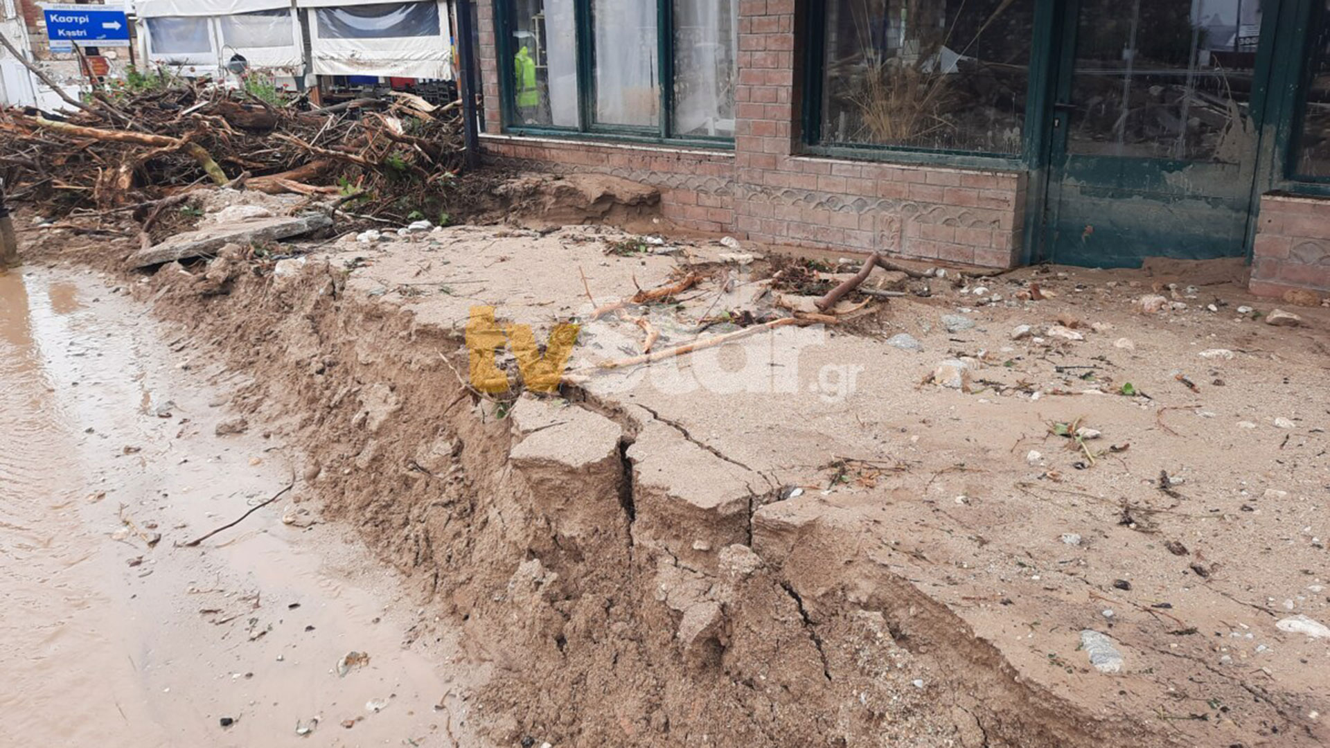 Κακοκαιρία Elias: Θεσσαλία, Εύβοια και Φθιώτιδα μετρούν τις πληγές τους-6