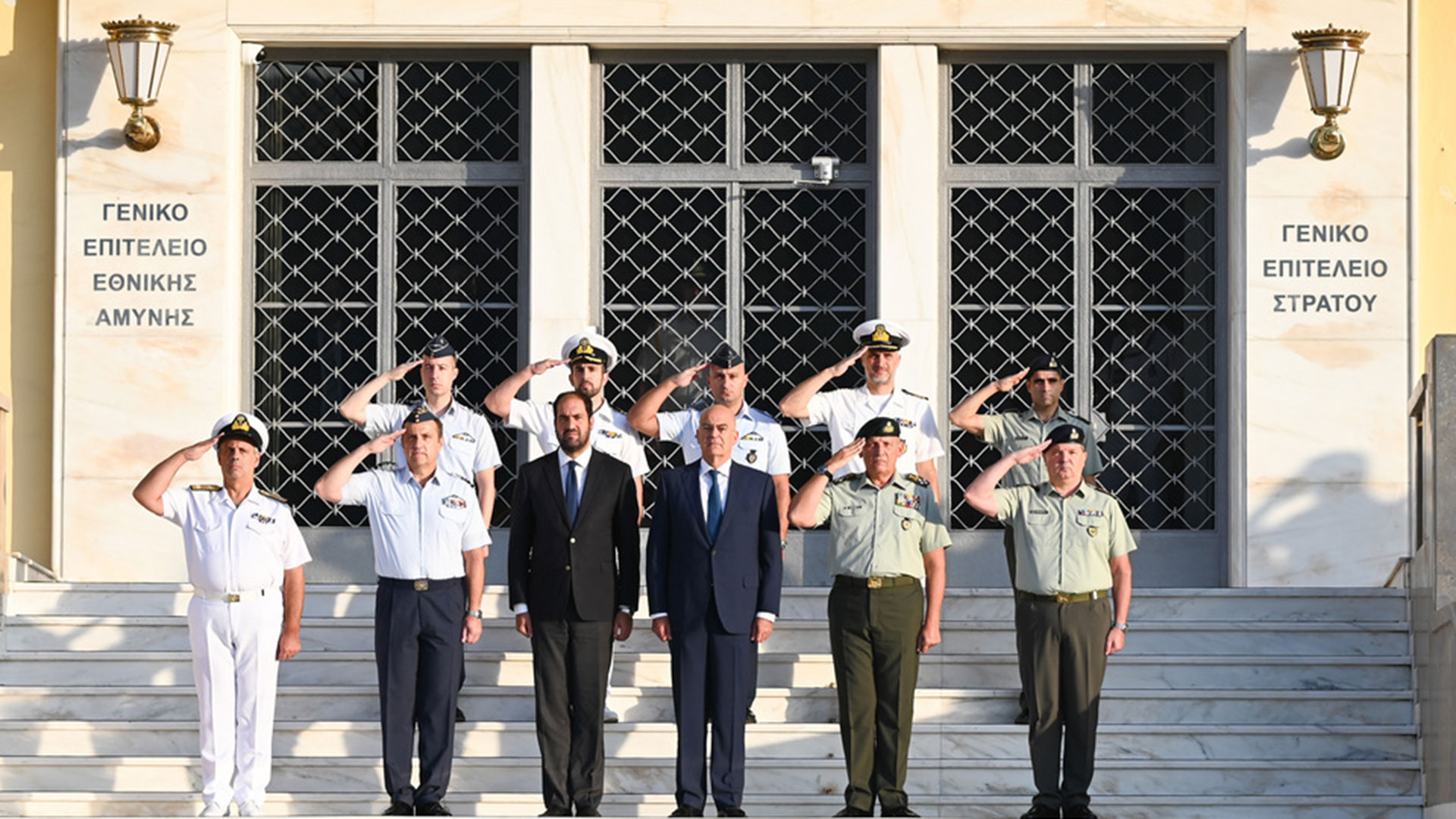 Συγκίνηση και θλίψη: Στιγμιότυπα από την τελετή για τους 5 νεκρούς στη Λιβύη-3