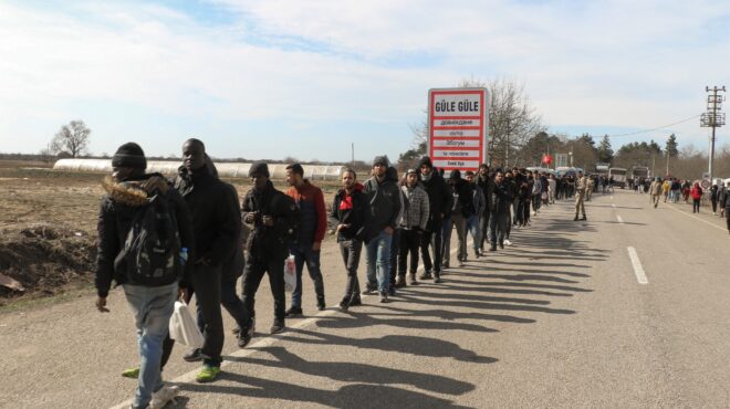 τι-είδους-και-πόσους-πρόσφυγες-και-μετ-562607695