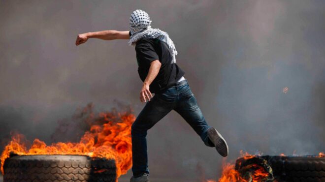 μυθιστόρημα-με-πολλαπλά-επίπεδα-562595800