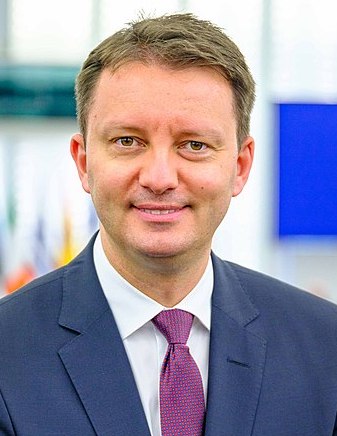 Ούρσουλα φον ντερ Λάιεν: Απολογισμός με το βλέμμα σε νέα θητεία-1