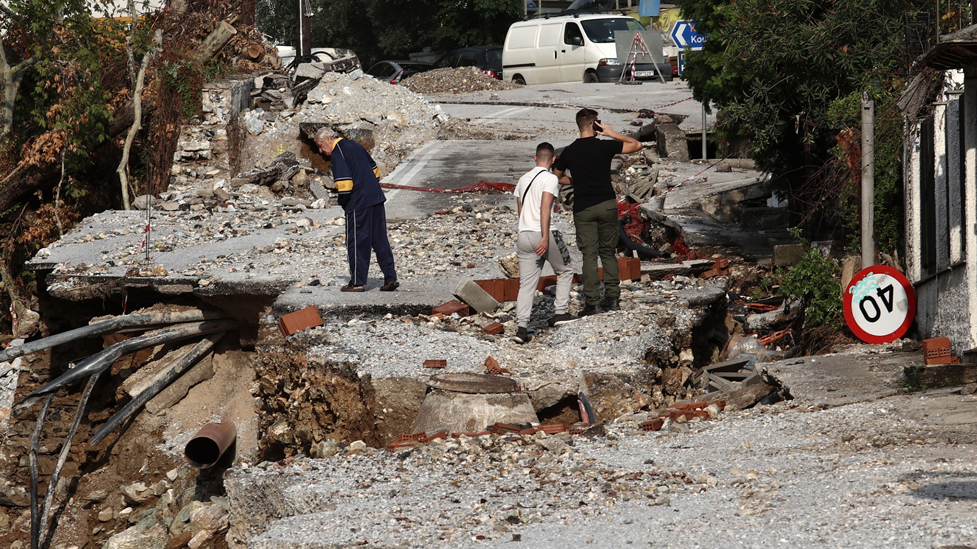 Σε απόγνωση οι κάτοικοι του Βόλου – Μαρτυρίες στην «Κ»: «Με κάθε βροχόπτωση θα ζούμε τα ίδια»-2
