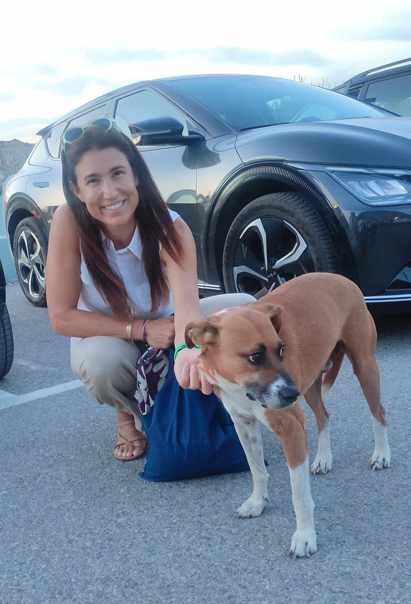 Από τον εφιάλτη των πυρκαγιών στην αγκαλιά μιας οικογένειας-10