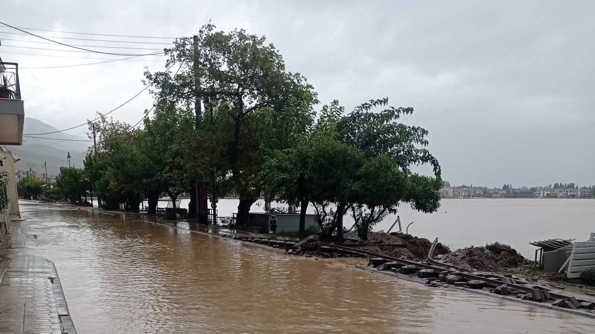 Κακοκαιρία Elias: Βούλιαξε ξανά ο Βόλος, πλημμύρισαν σπίτια-10