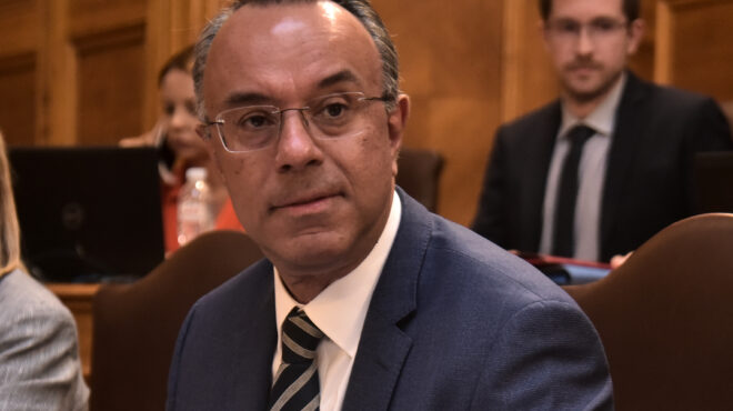 σταϊκούρας-τον-απρίλιο-τα-πρώτα-ηλεκτ-562597921