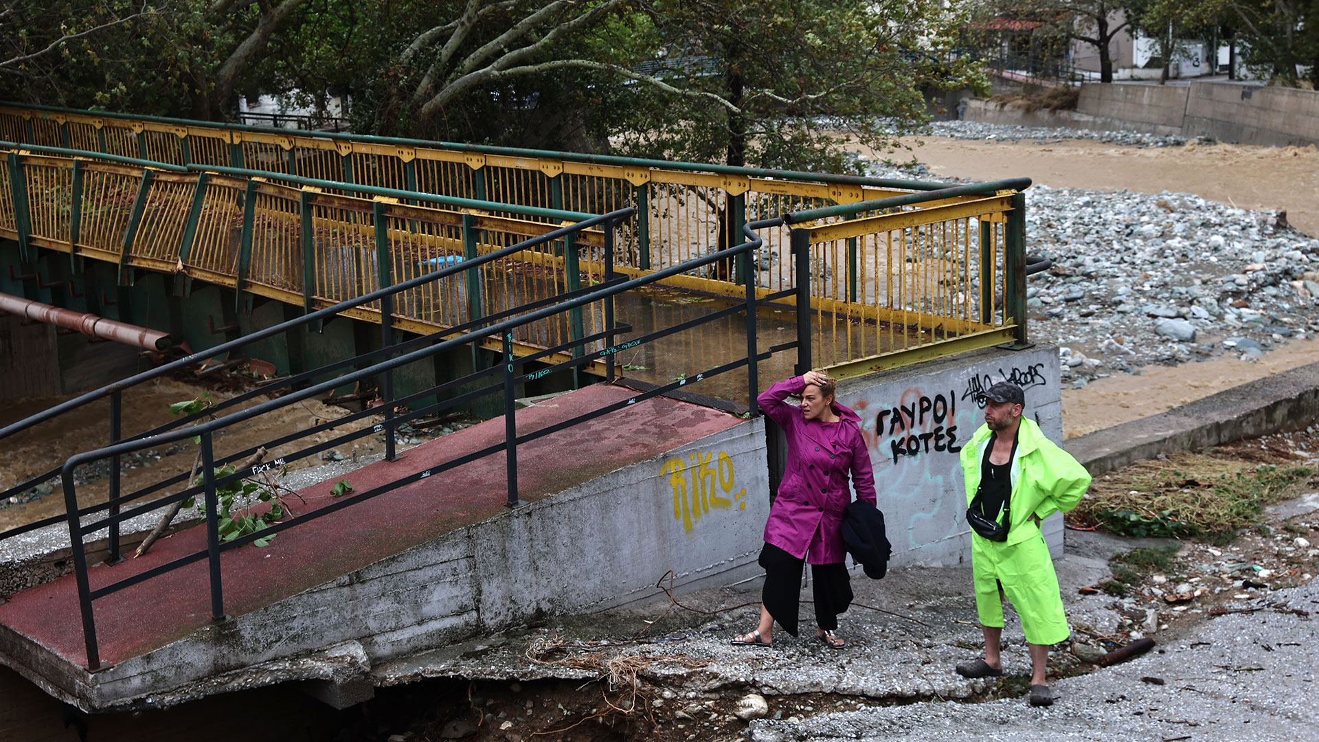 Κακοκαιρία Daniel: Καρέ καρέ το καταστροφικό πέρασμα της θεομηνίας-6