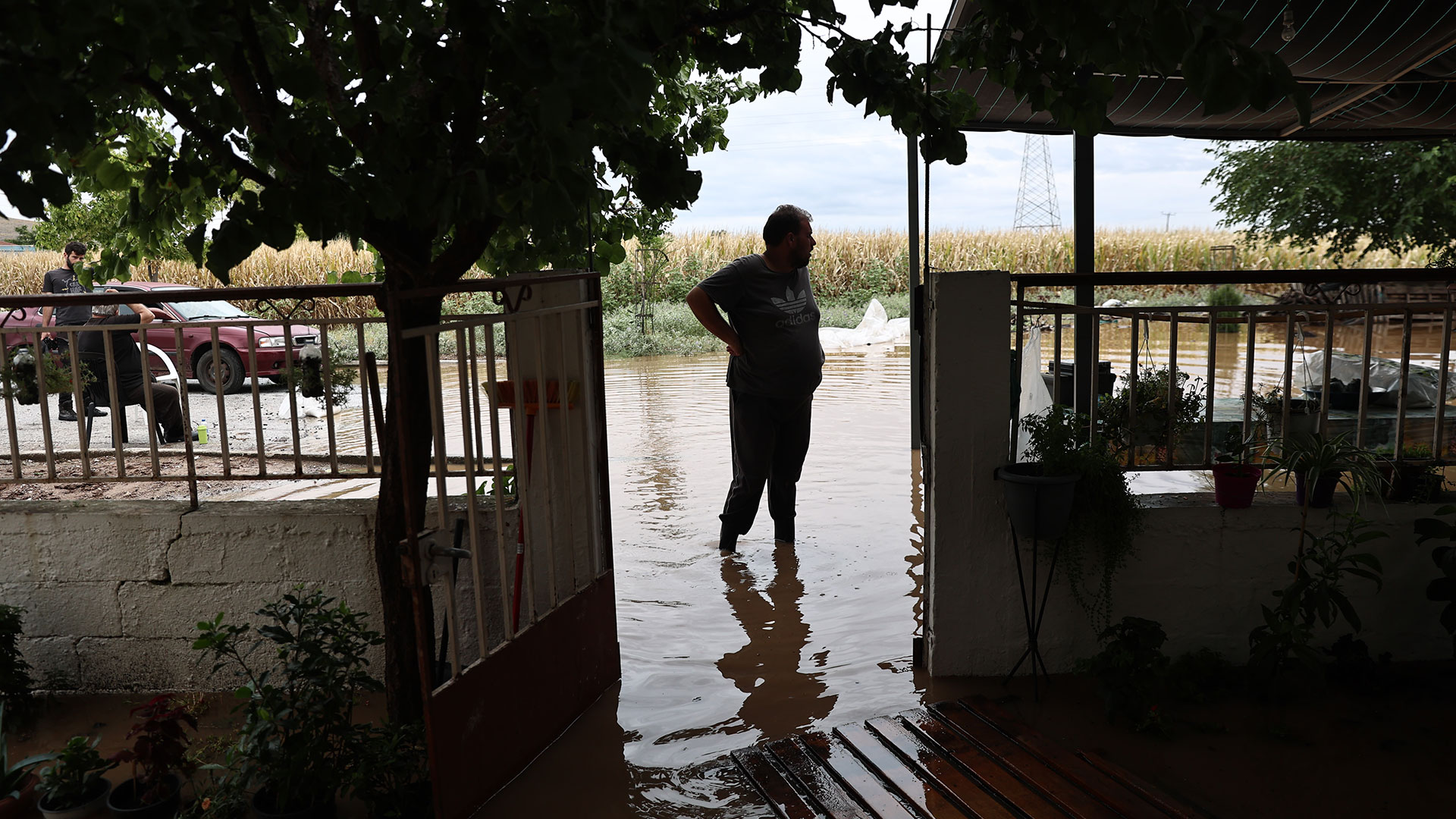 Κακοκαιρία Daniel: Καρέ καρέ το καταστροφικό πέρασμα της θεομηνίας-32