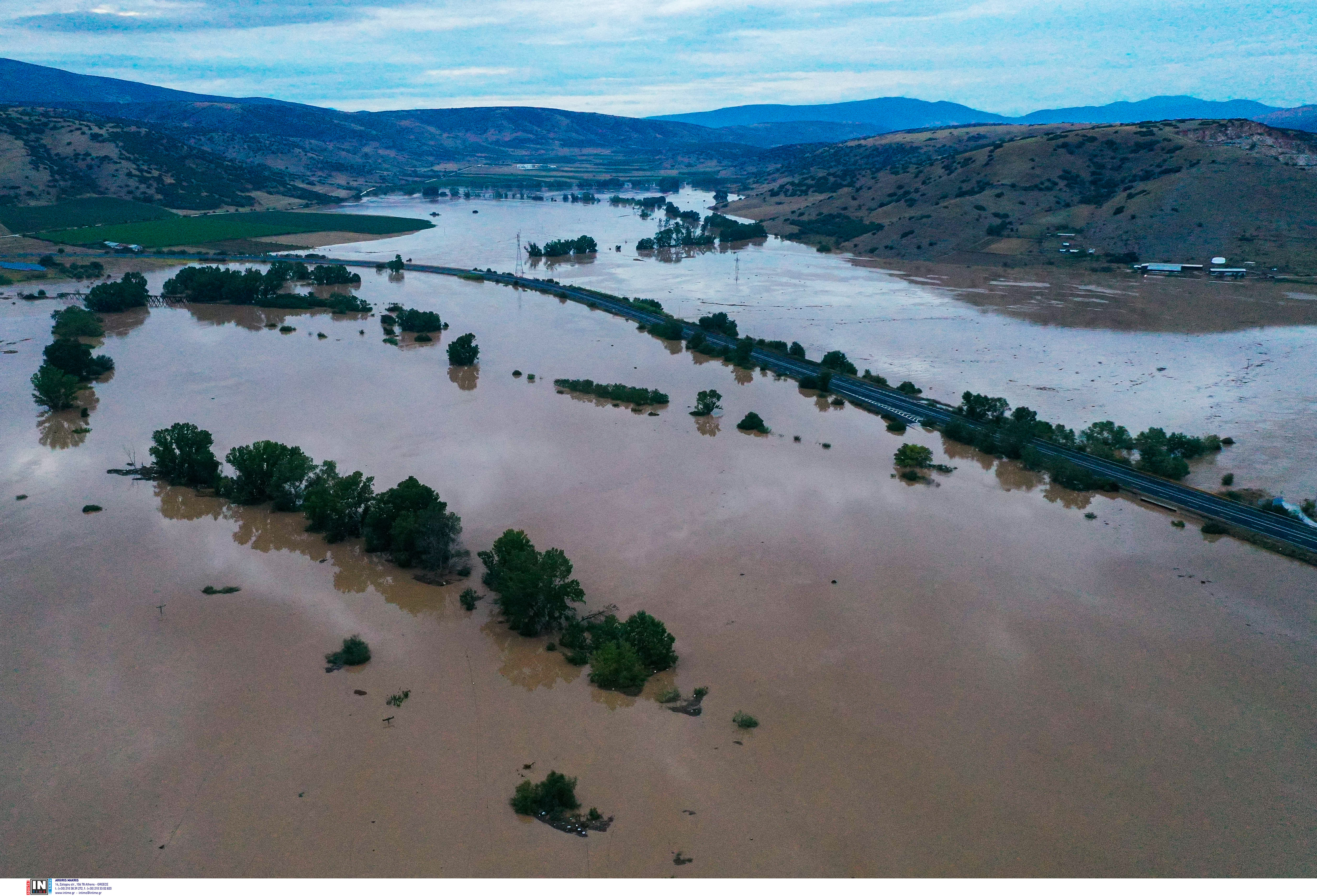 Κακοκαιρία Daniel: «Φουσκώνει» απειλητικά ο Πηνειός – Ολονύκτιος συναγερμός στη Λάρισα-1