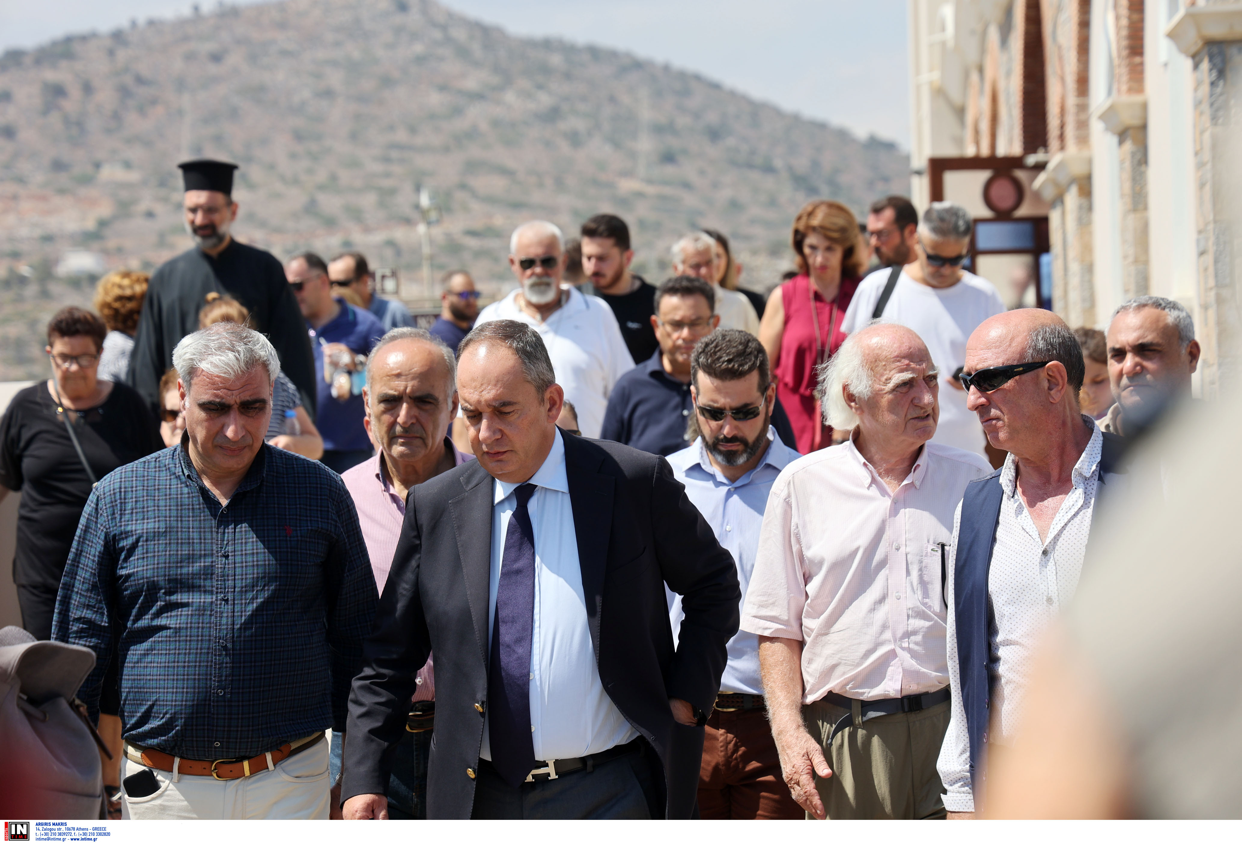 Blue Horizon: Σε κλίμα οδύνης η κηδεία του Αντώνη Καργιώτη-6