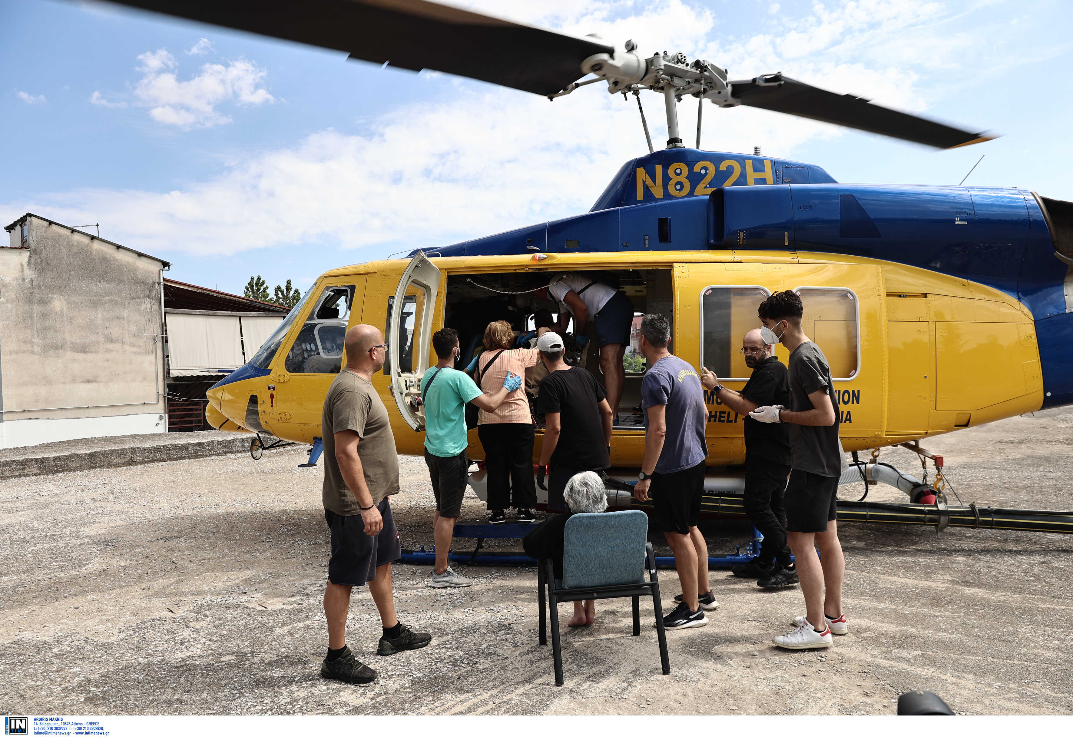 Εθελοντές στην «Κ»: «Κολύμπησα από το σπίτι μου μέχρι την παλαιά εθνική για να πάρω τη βάρκα»-2