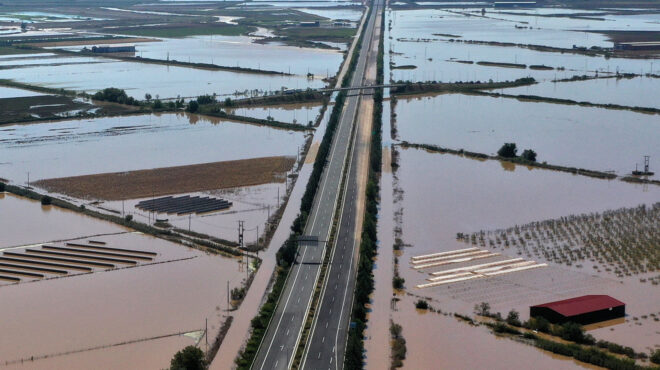 κλειστή-παραμένει-η-αθηνών-θεσσαλον-562612435