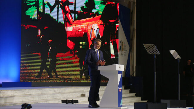 μητσοτάκης-στη-δεθ-800-προσλήψεις-στο-εκ-562621399