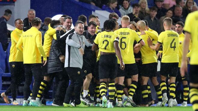 ελληνικό-ποδόσφαιρο-βραδιές-που-μας-έ-562633690