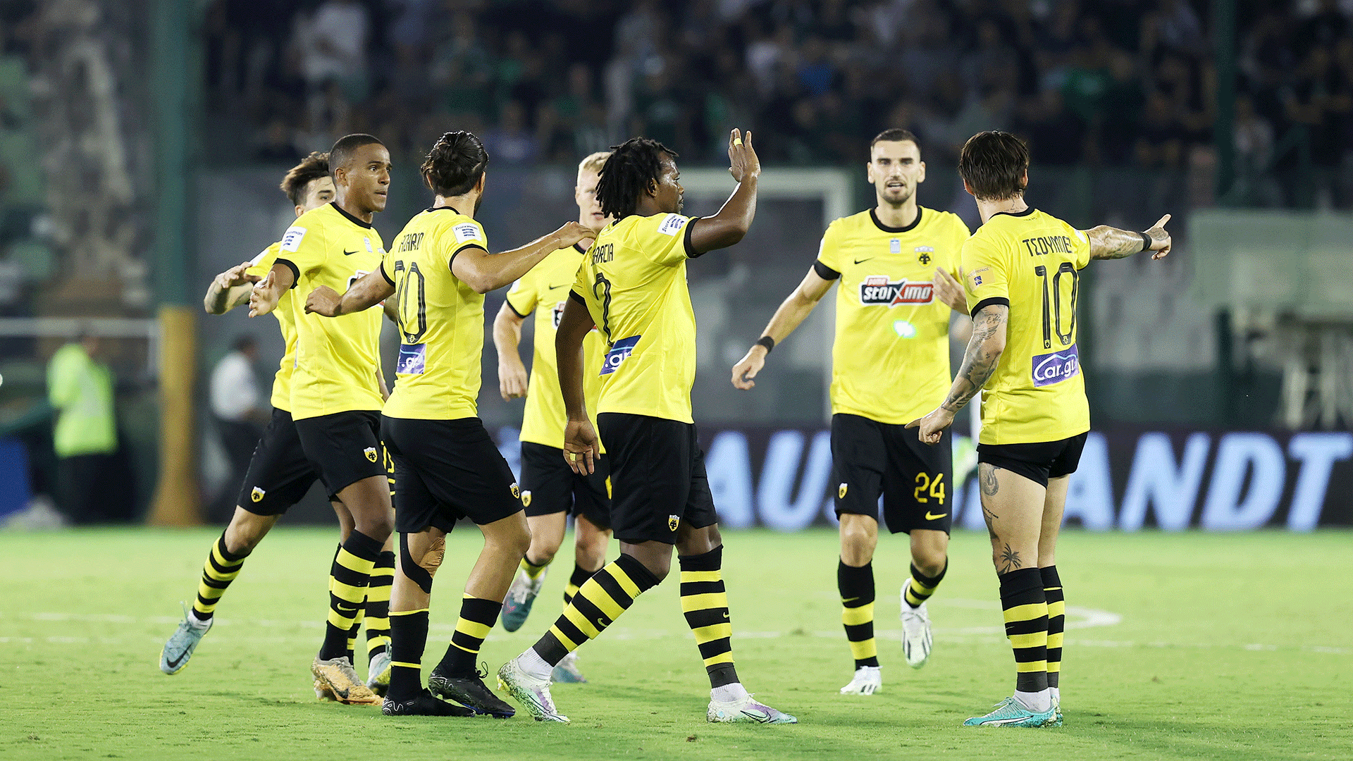 αεκ-με-καρδιά-πρωταθλήτριας-2-1-τον-πανα-562635835