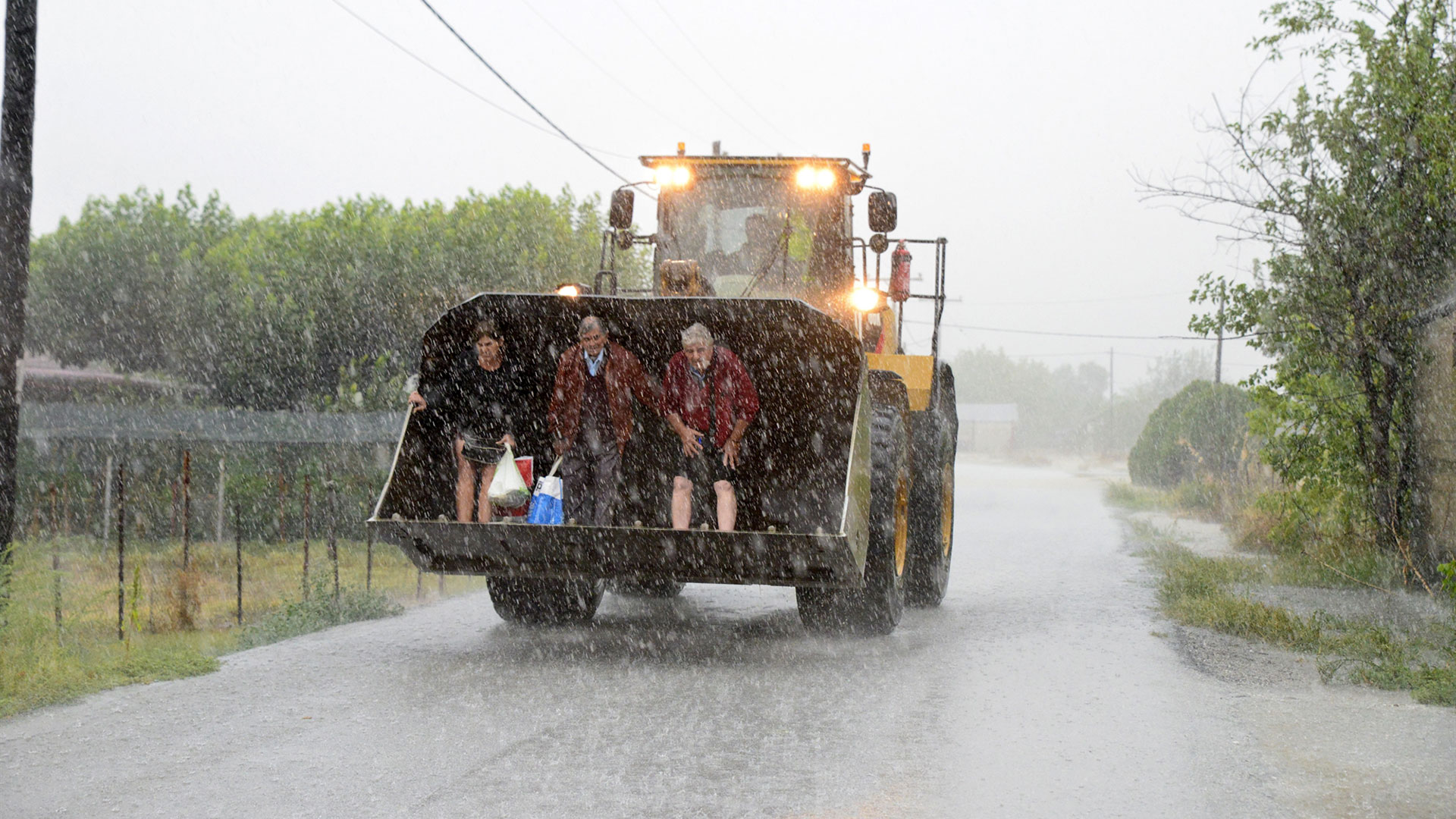 «Daniel»: Στο έλεος της κακοκαιρίας για τρίτη ημέρα η χώρα-1
