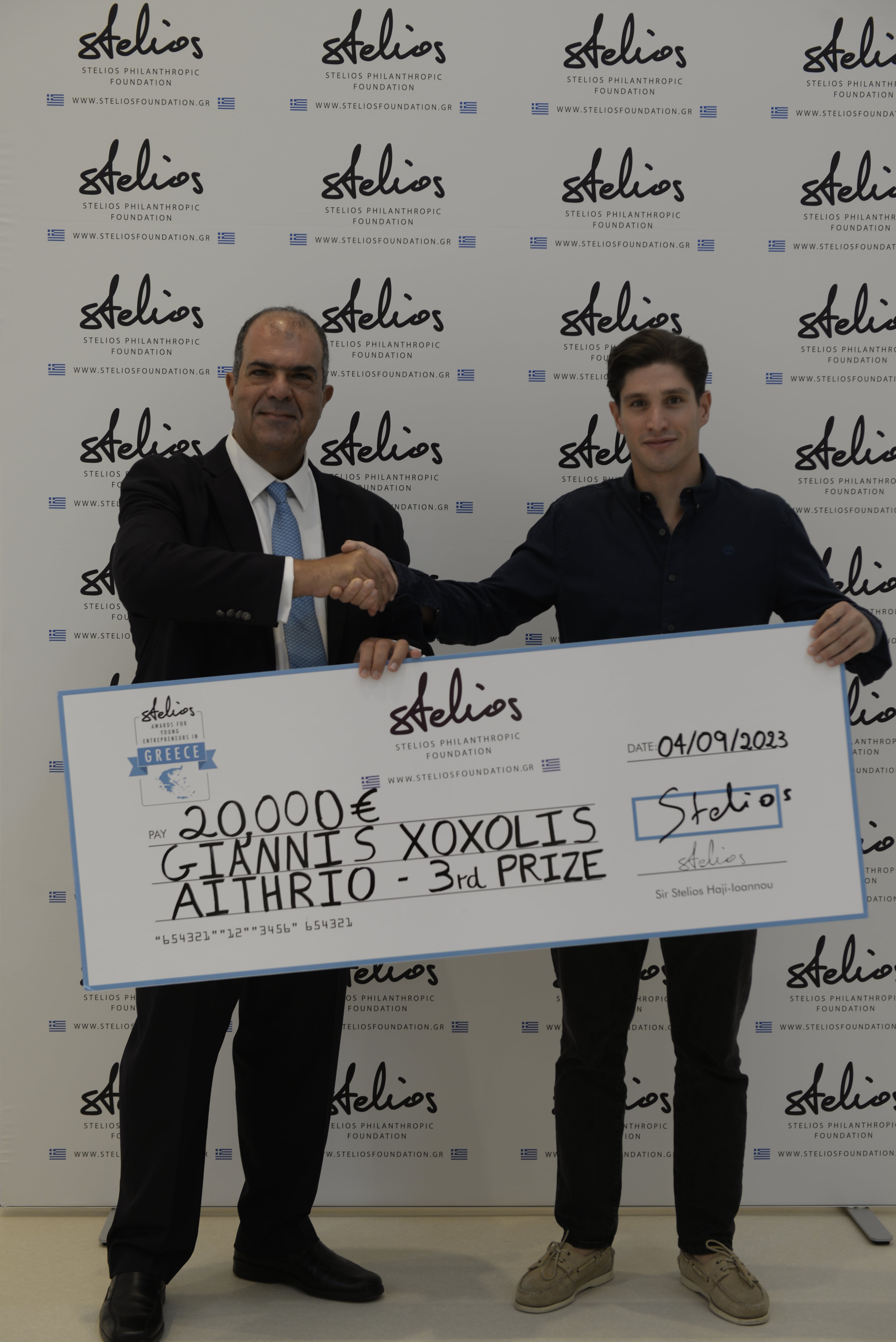 STELIOS AWARDS FOR YOUNG ENTREPRENEURS IN GREECE Ο Sir Στέλιος Χατζηιωάννου βράβευσε για 14η χρονιά τους Νέους Επιχειρηματίες-3