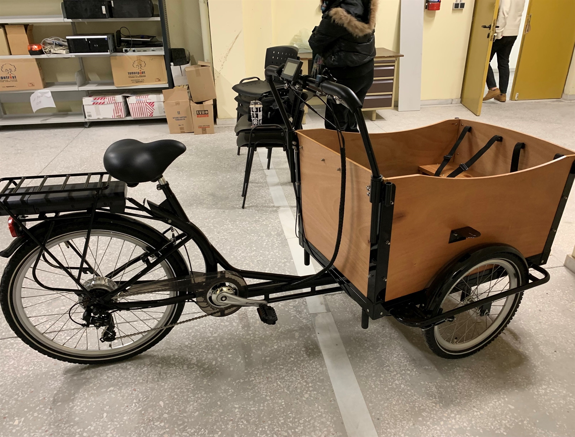 Ποδήλατα και drones για μεταφορά προϊόντων-1