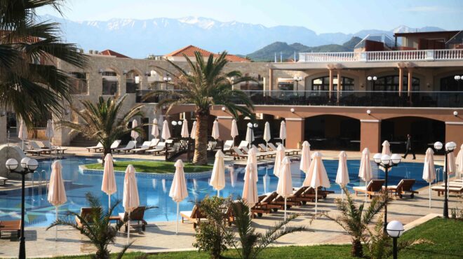 τουρισμός-φρένο-στις-αυξήσεις-τιμών-τ-562617583