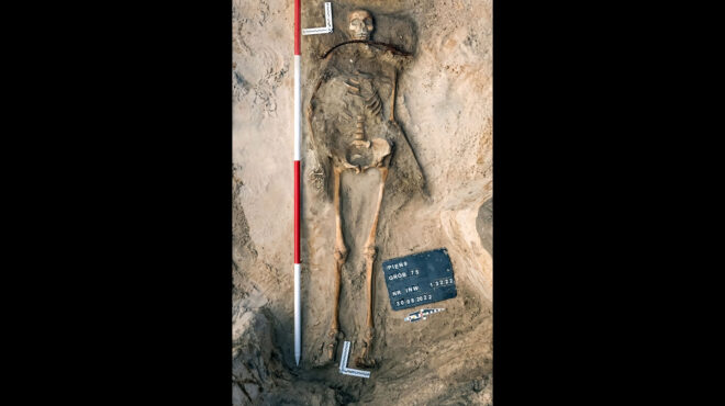 σοροί-κλειδωμένες-σε-μνήματα-της-πολω-562603129