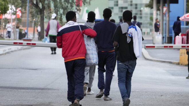 μεταναστευτικό-περισσότερα-χρήματα-562642747