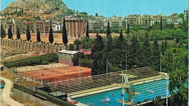 το-ολυμπιακό-κολυμβητήριο-και-το-τοπί-562625905