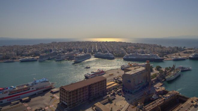 πειραιάς-υπερδιπλασιασμός-των-επιβα-562596592