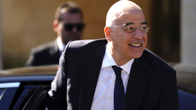 νίκος-δένδιας-η-ανήσυχη-μοναξιά-του-πε-562599874