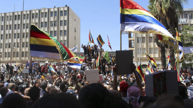 συρία-νέες-διαδηλώσεις-κατά-του-ασαντ-562597396