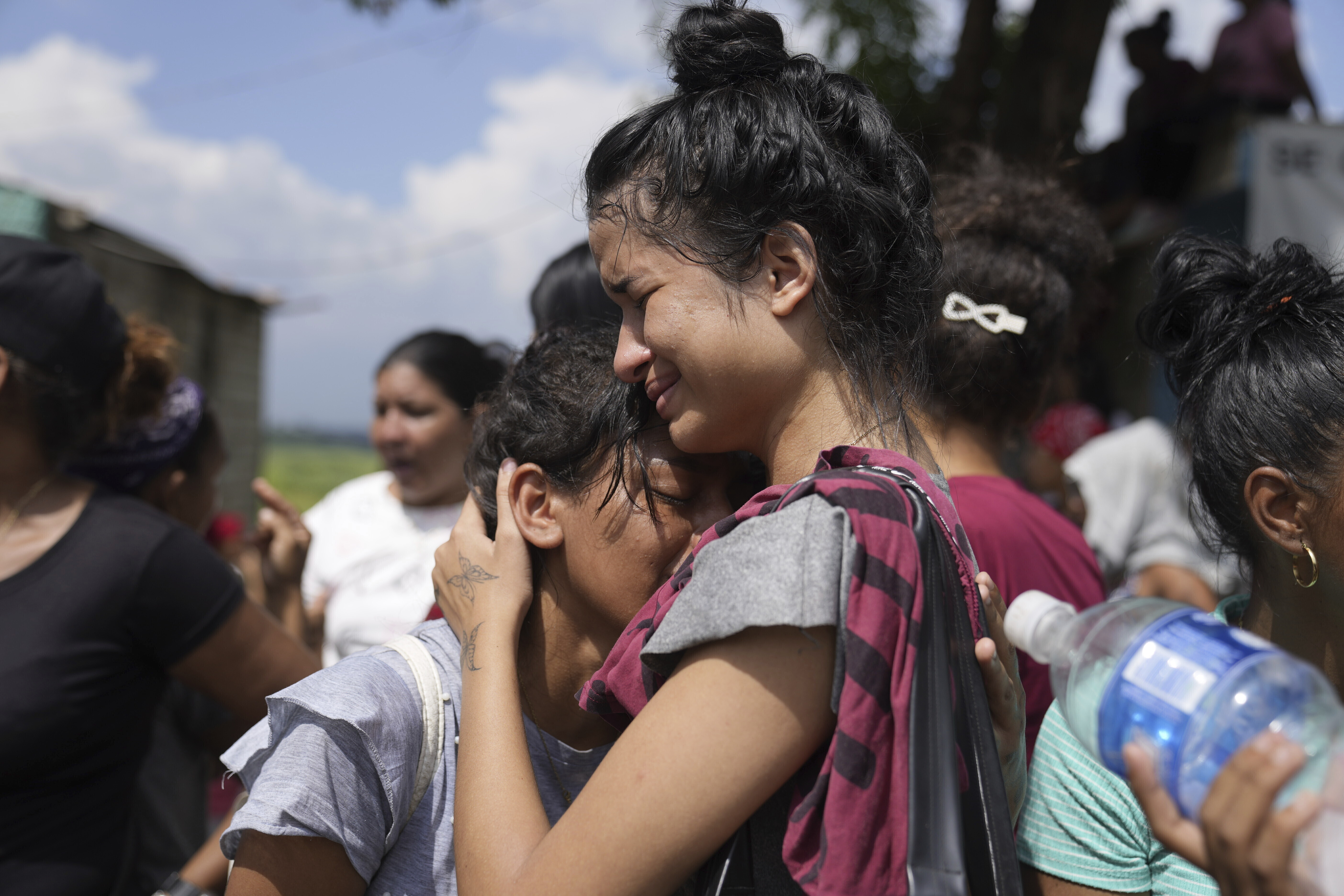 Βενεζουέλα: Εφοδος 11.000 στρατιωτικών σε φυλακή με «πισίνες, κλαμπ και ζωολογικό κήπο»-2