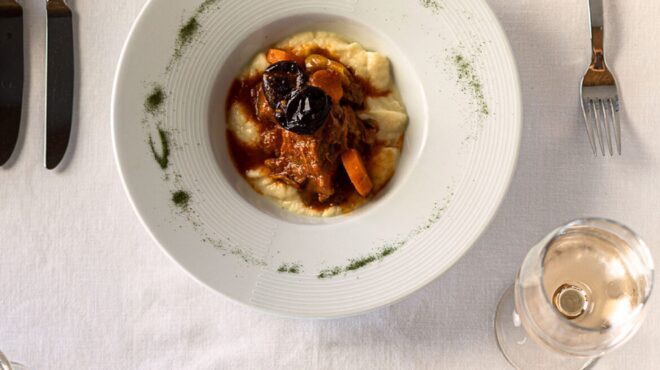 το-αγνάντι-τιμά-τη-γαστρονομική-παράδ-562596523