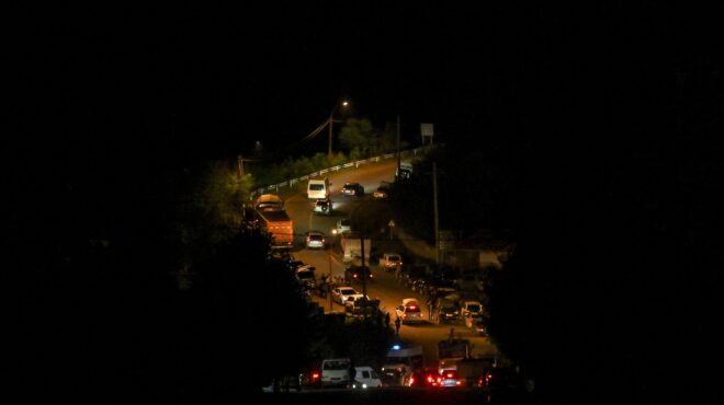 ναγκόρνο-καραμπάχ-χιλιάδες-αρμένιοι-562634680