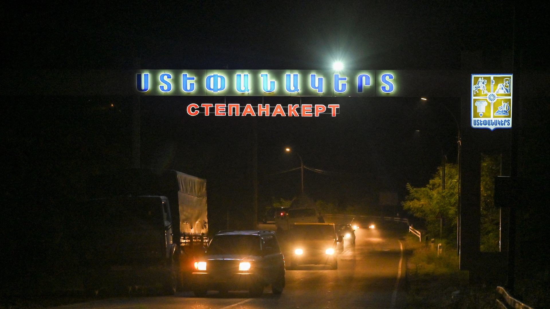 Ναγκόρνο-Καραμπάχ: Χιλιάδες Αρμένιοι εγκαταλείπουν τον θύλακο μετά την επικράτηση των Αζέρων-1