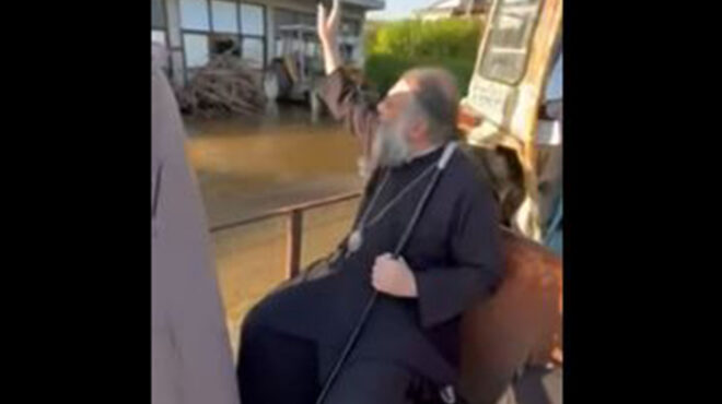 ευλογία-από-τρακτέρ-στα-τρίκαλα-562608151