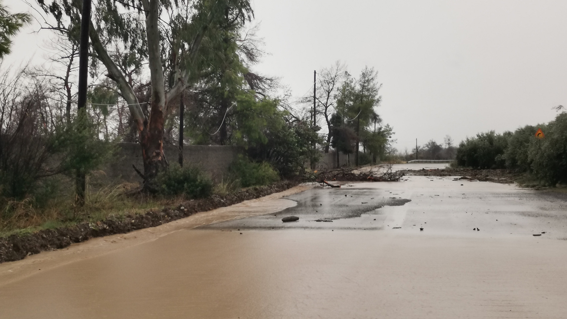 Κακοκαιρία Elias: «Βούλιαξε» ο Βόλος, μεγάλες καταστροφές στην Εύβοια-6