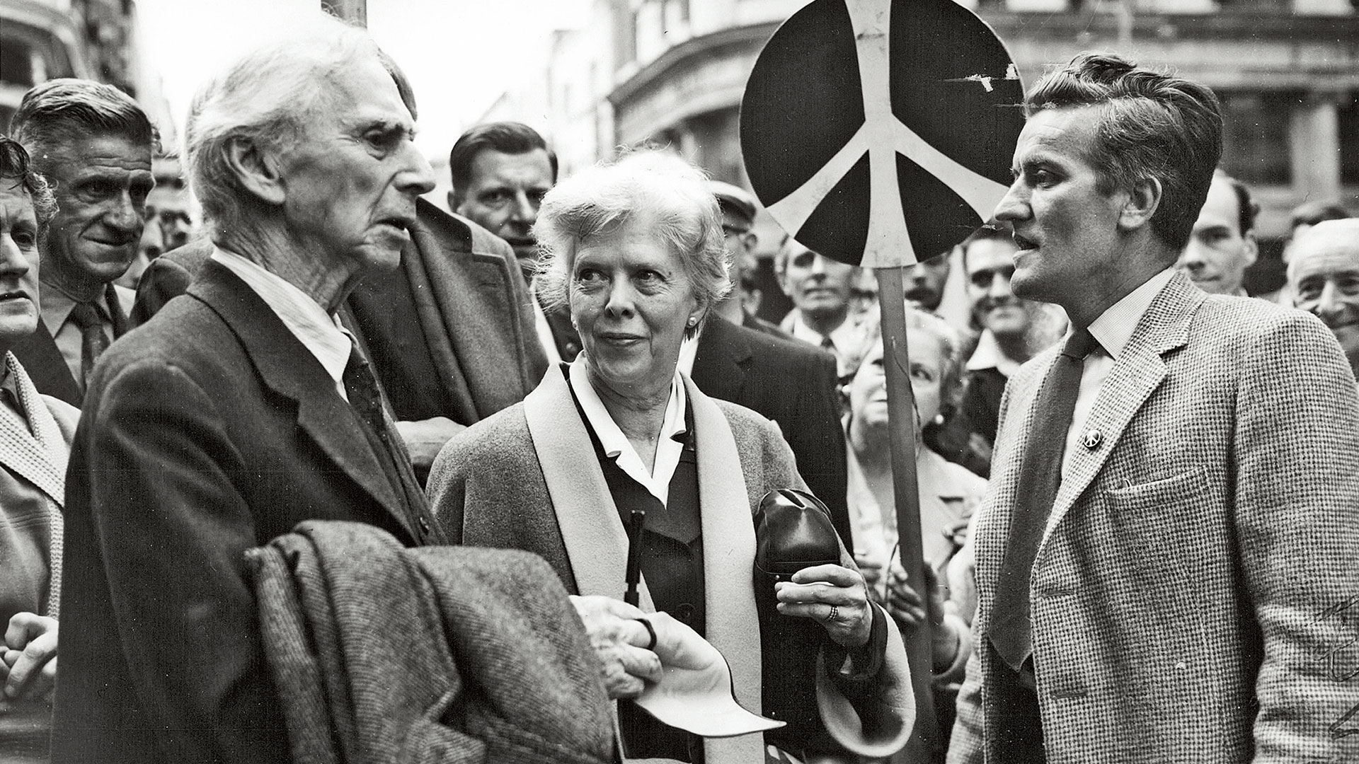 Μπέρτραντ Ράσελ: Η απειλή του πολέμου και των πυρηνικών-16