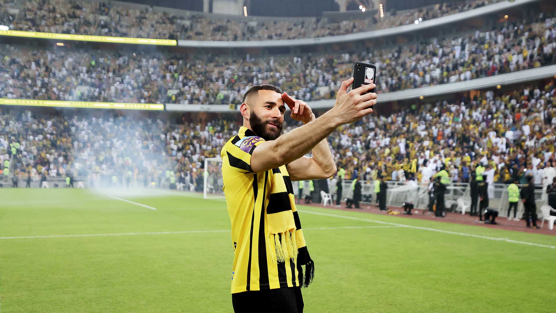 Ποδόσφαιρο: Η ζωή των σταρ στη Σαουδική Αραβία-2