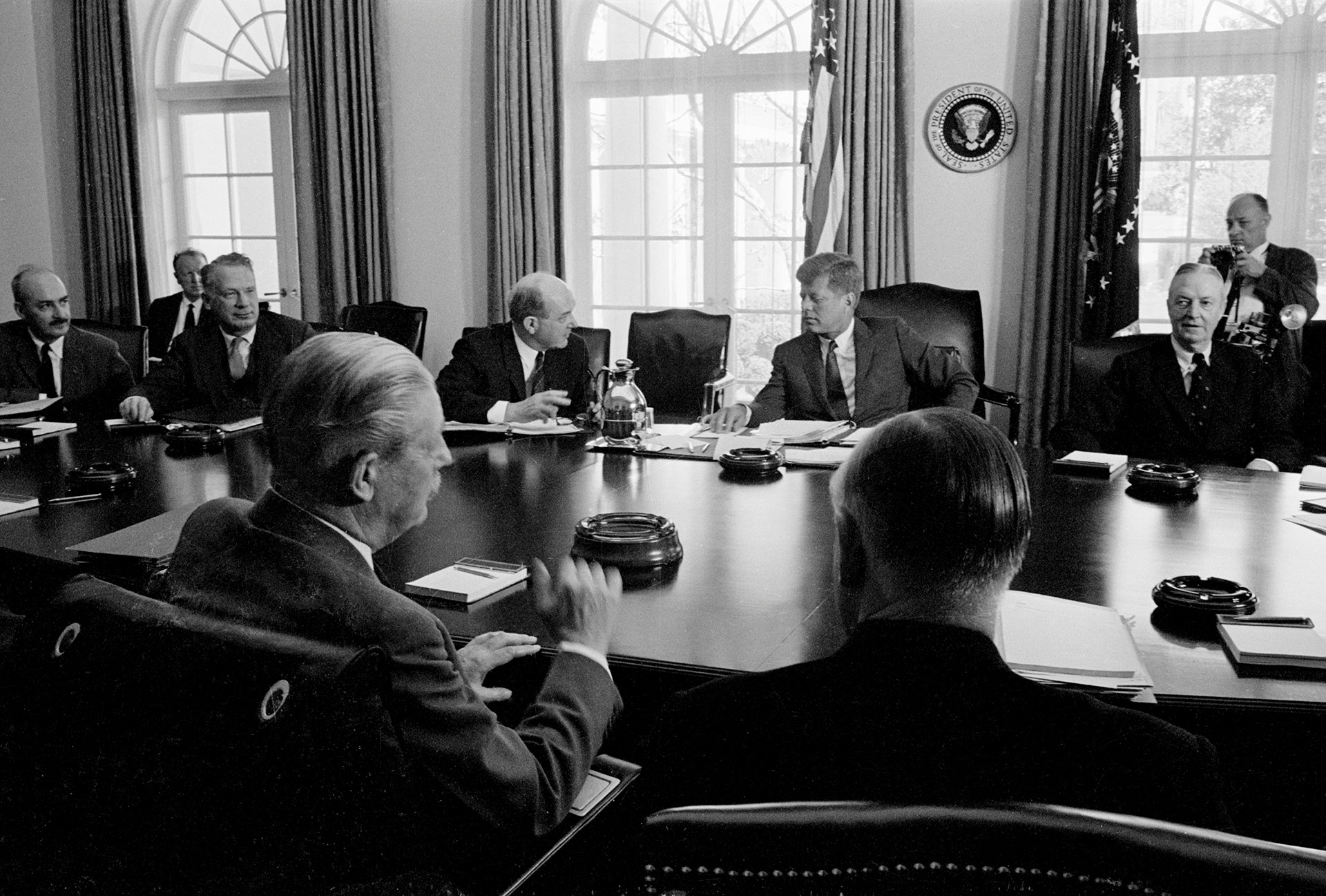 Προς μίαν Ηνωμένην Ευρώπην – Η δύναμις του ομοσπονδιακού πνεύματος-12