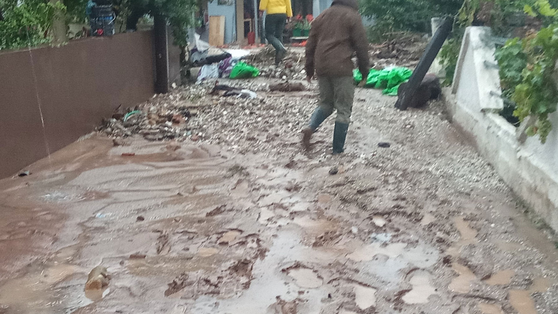 Κακοκαιρία Elias: Δεύτερη νύχτα αγωνίας για τους κατοίκους της Εύβοιας-2