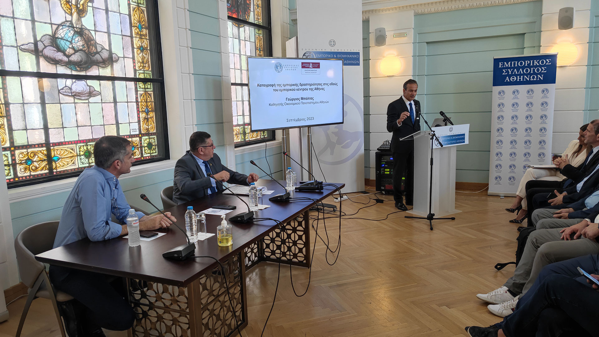 Κέντρο Αθήνας: Κενό παραμένει το 22,9% των καταστημάτων-1