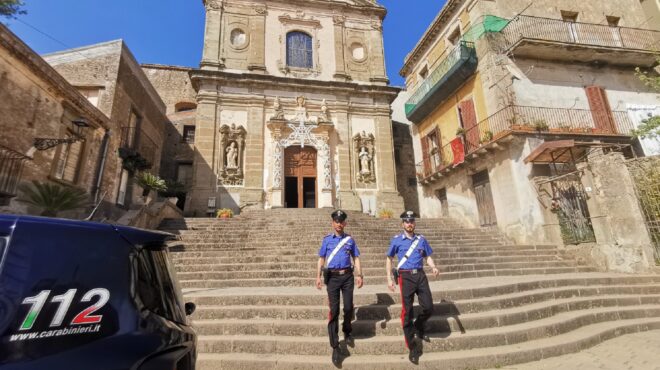 ιταλία-συλλήψεις-πάνω-από-50-μαφιόζων-τ-562631179