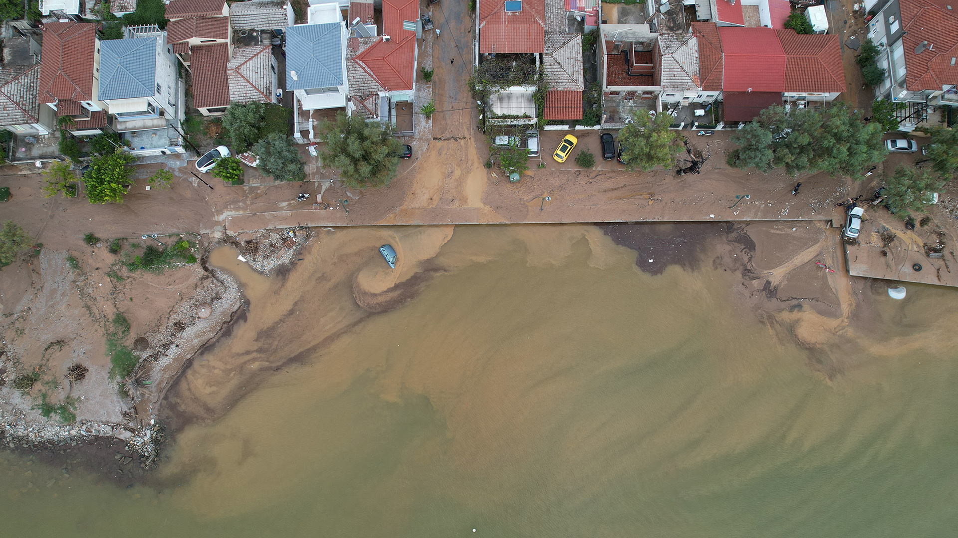 Κακοκαιρία Elias: «Βυθισμένος» και χωρίς νερό ο Βόλος – Πλημμύρισε ξανά ο Παλαμάς-3