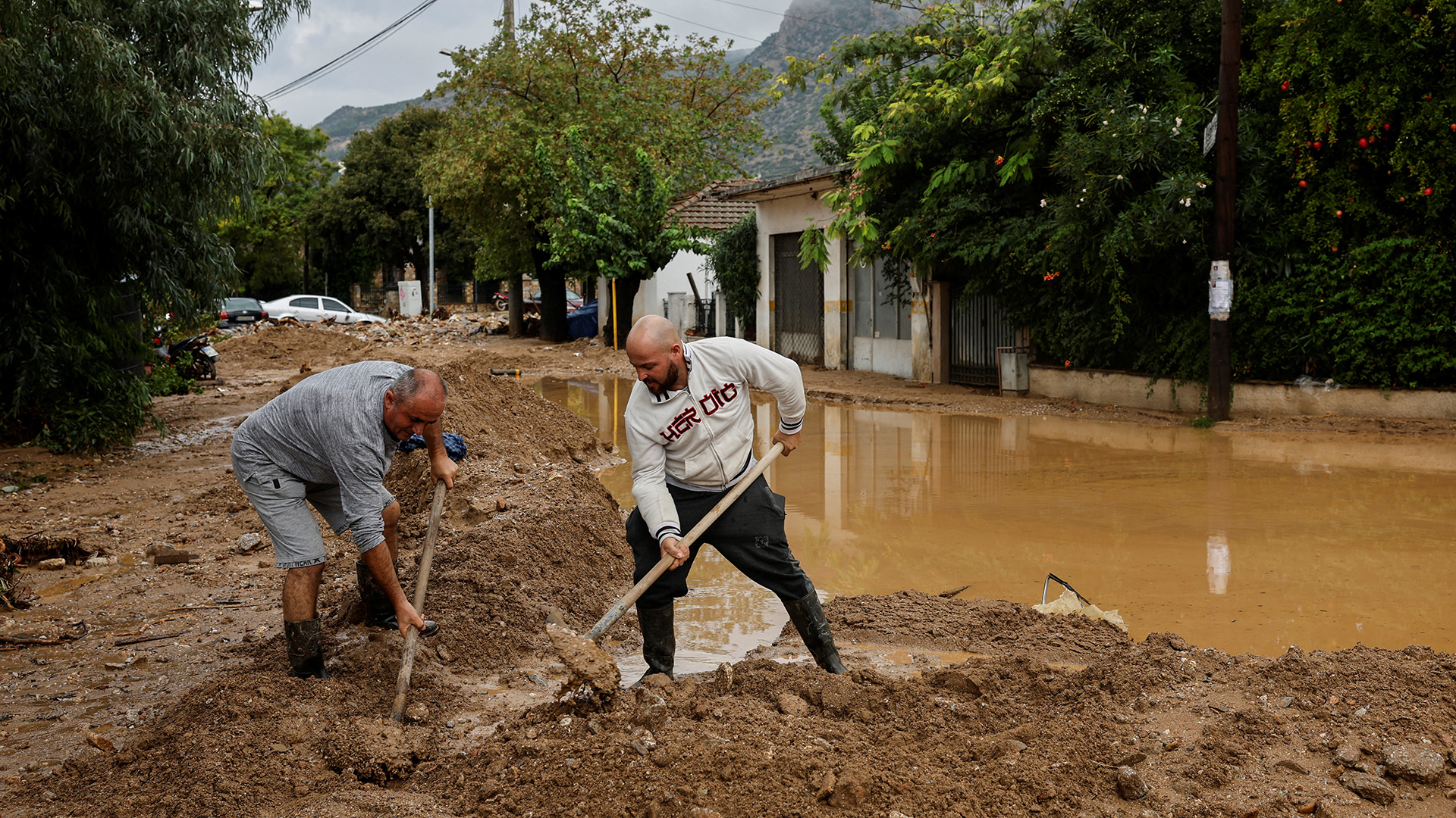 Κακοκαιρία Elias: «Βυθισμένος» και χωρίς νερό ο Βόλος – Πλημμύρισε ξανά ο Παλαμάς-1