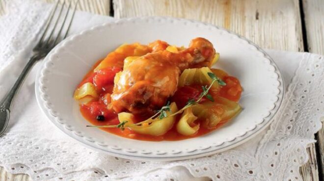 κοτόπουλο-ηπειρώτικο-με-πιπεριές-μπα-562596568