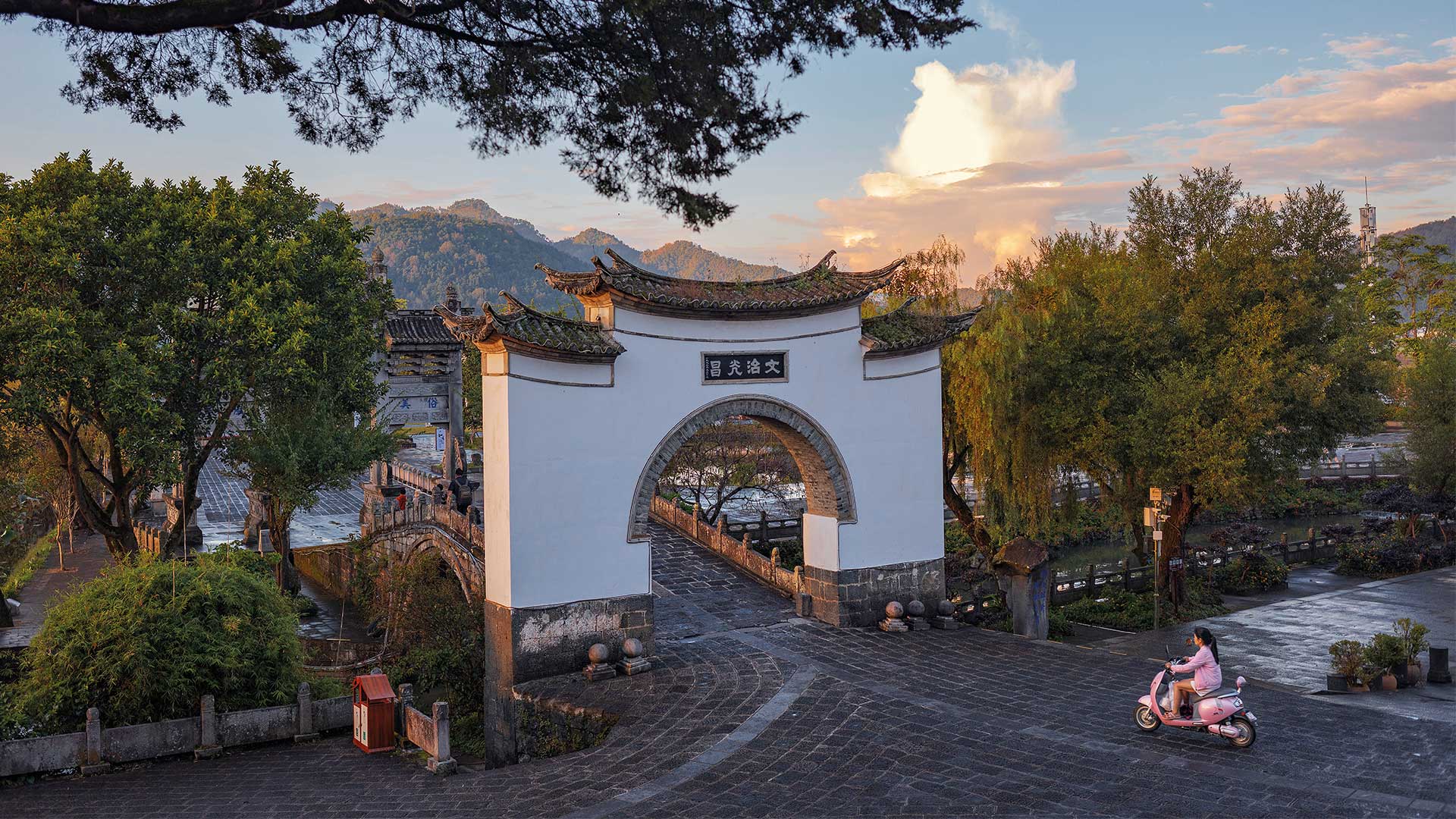 Σε τρεις ηπείρους, με τον Πολ Σάλοπεκ-3