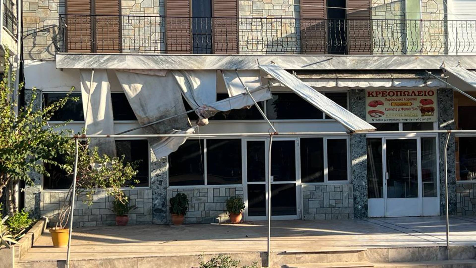 Πλημμύρες: Μία αλυσίδα αλληλεγγύης από την Καλλιθέα μέχρι την Αγία Τριάδα Καρδίτσας (εικόνες)-1