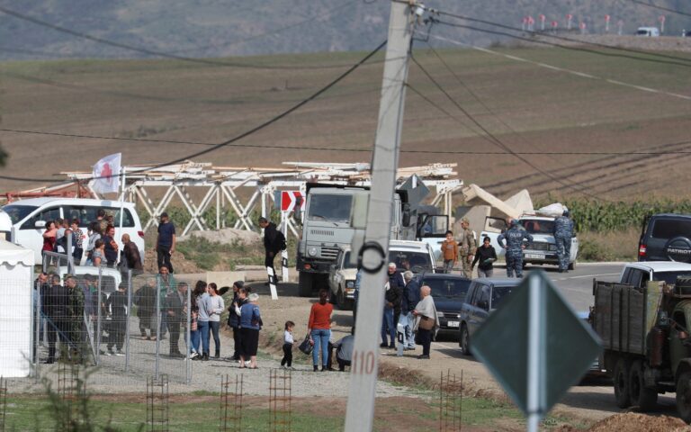 Ναγκόρνο Καραμπάχ: «Παύει να υφίσταται» ως ανεξάρτητη δημοκρατία