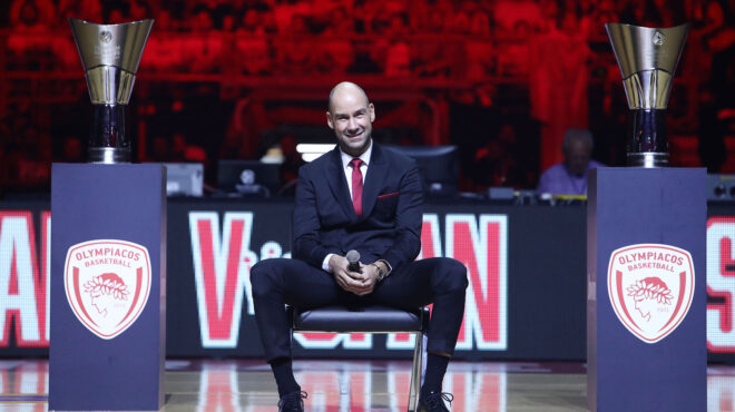 στον-ουρανό-του-σεφ-η-φανέλα-με-το-νο7-562621789